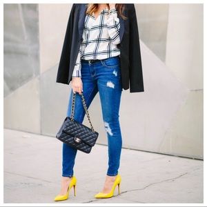 #25 BEST FITTING SLIGHTLY RIPPED SKINNY JEANS